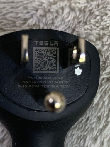 Tesla nema 5-15 gen 2 mobile charger connector