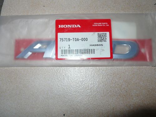 New oem 2012-2022 honda chrome emblem rear liftgate awd 75719-t0a-000