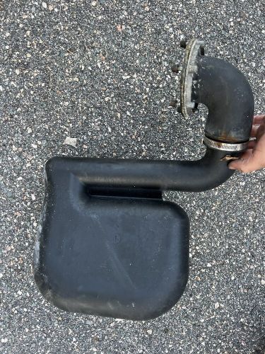 2017 yamaha waverunner ex 1050 water tank exhaust box