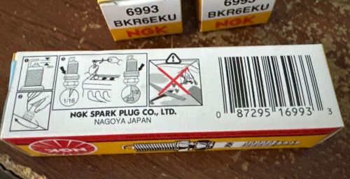 Lot of 4 ngk bkr6eku spark plugs, (part no 6993) new in boxes