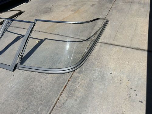 Boat windshield with frame