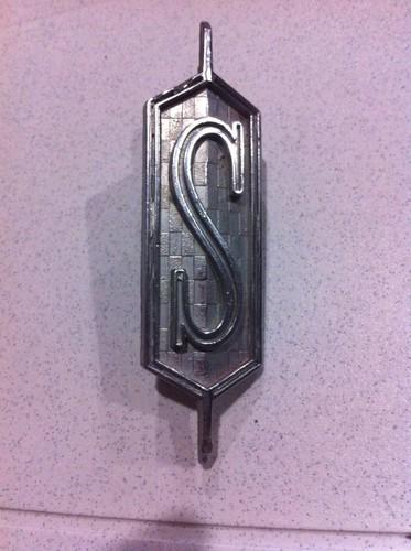 70 oldsmobile cutlass " s " hood emblem 1970 olds badge plate