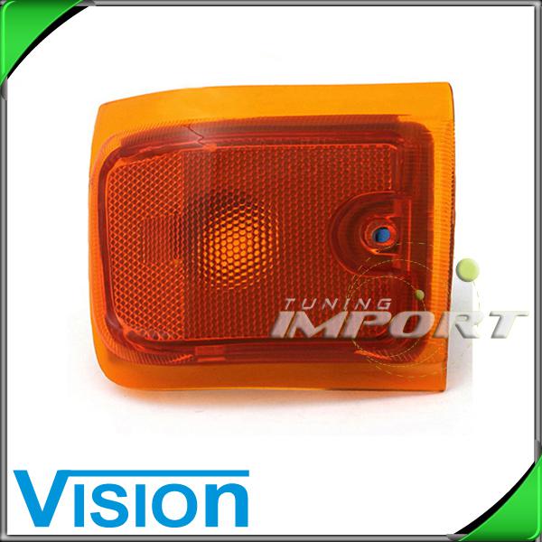 Passenger right side corner signal light lamp composite lower 96-02 gmc savana