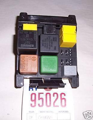 Cadillac 98 catera relay box/black 1998