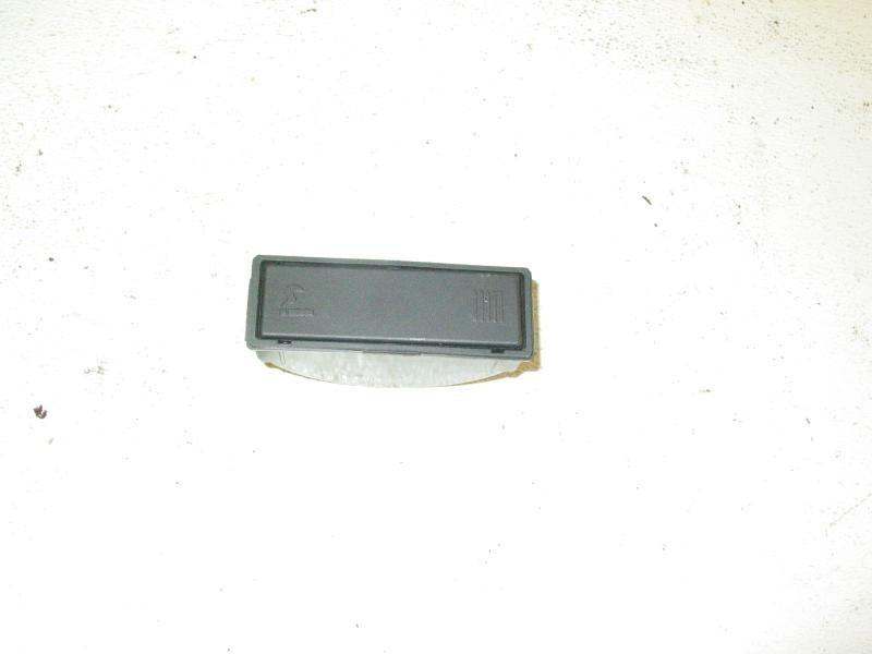 04 03 land rover discovery rear ashtray 27368