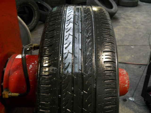 Kumho 215/55/17 tire solus kh25 p215/55/r17 93v 4/32 tread