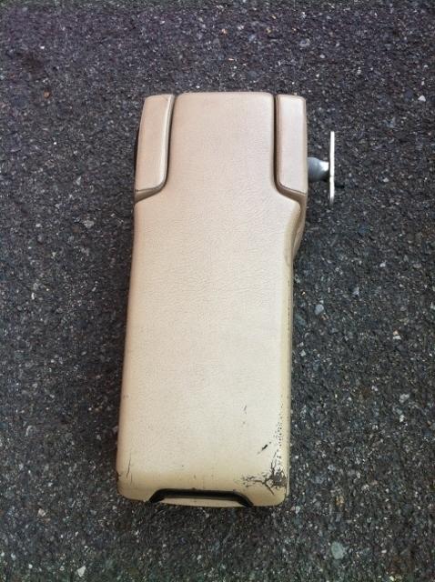 Mercedes benz w124 armrest  w/ storage light tan 300e