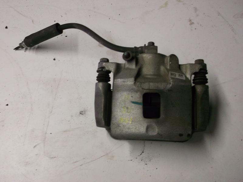 2005 saturn ion front right brake caliper (low miles)