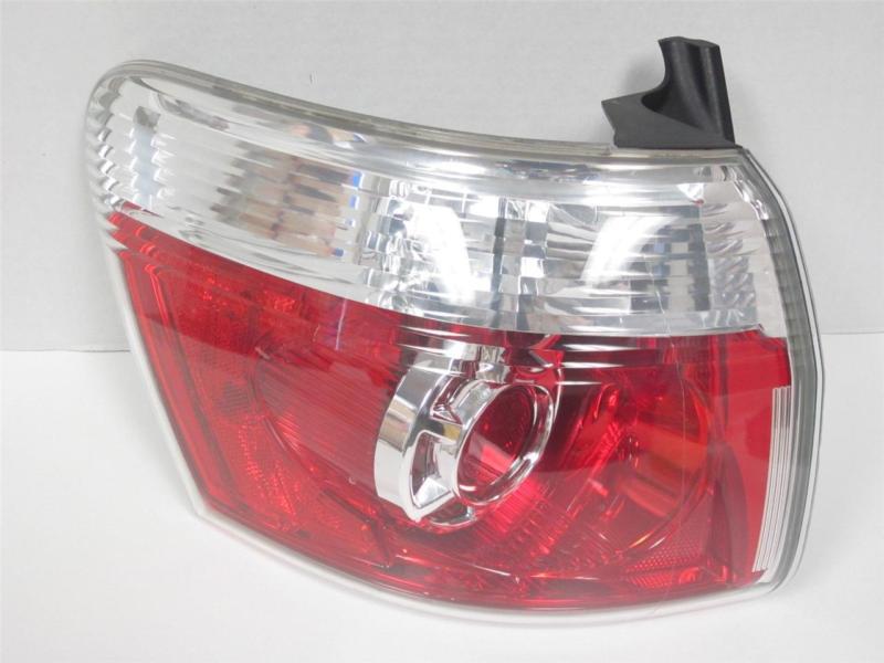 07 08 09 10 11 12 gmc acadia right driver side tail light tested