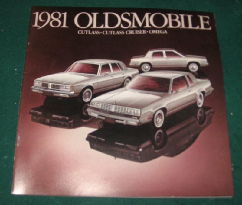 1981 oldsmobile sales brochure; cutlass; cutlass cruiser; omega; 28 pgs