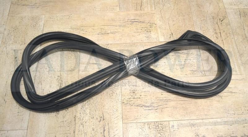 Lada niva rubber windscreen weatherstrip  2121-5206054