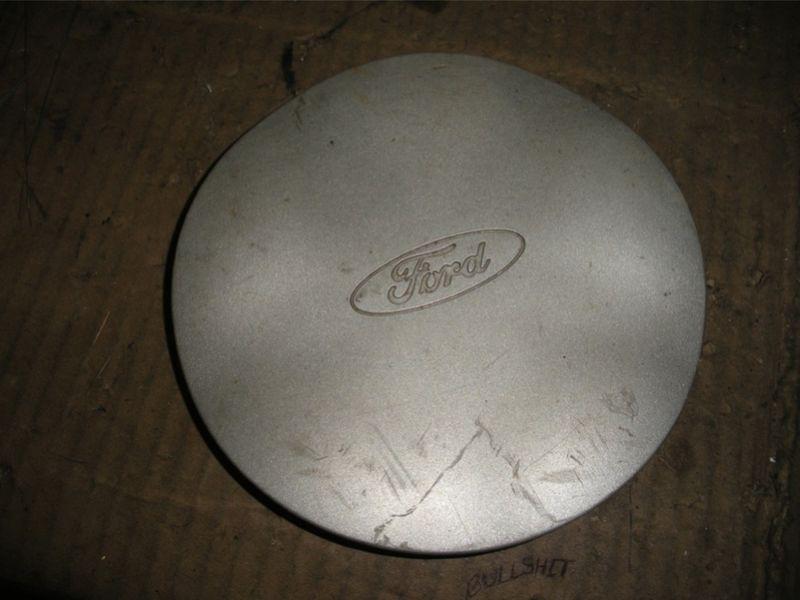 96 97 98 99 ford taurus wheel hub center cap cover 