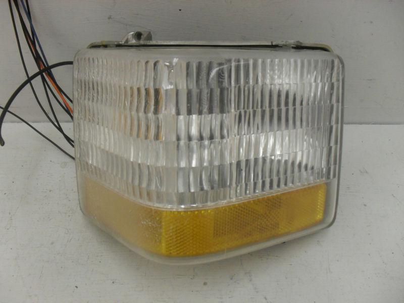 1990 1991 1992 cadillac brougham driver lh turn signal / park light oem a0554