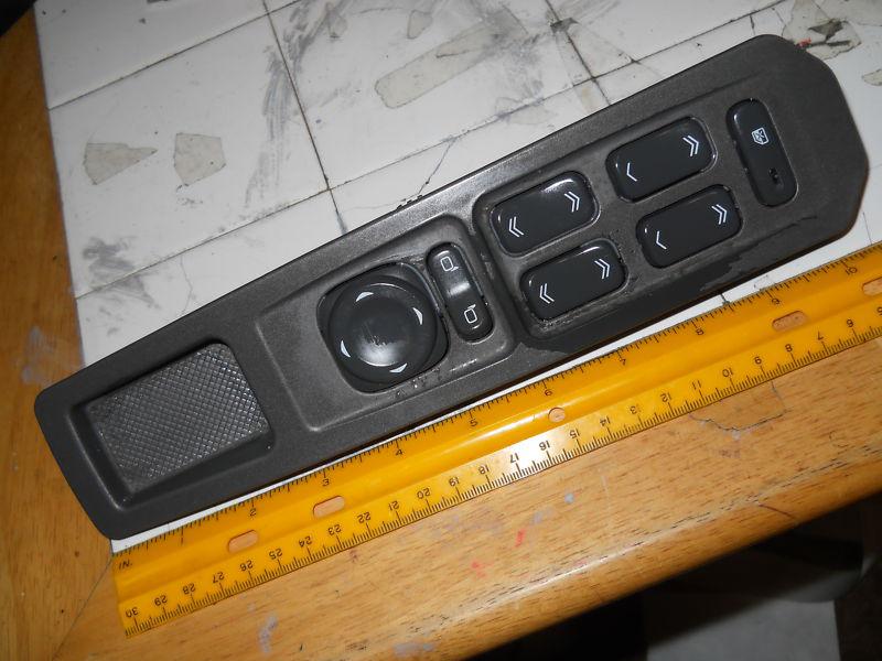 2003-2005 cadillac cts 4 door master window switch