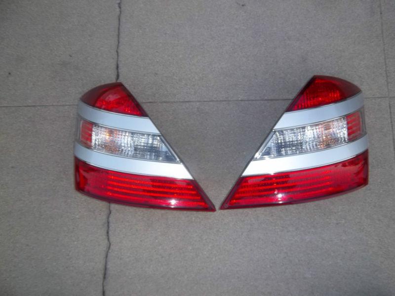 07-2009 mercedes s550,s600,s63 taillight set oem great condition 