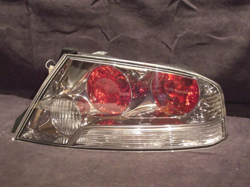 New 2003 - 2005 mitsubishi lancer evo 7 evolution 8 right tail light taillight