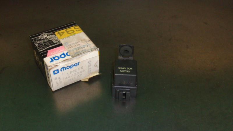 New oem nos mopar radiator fan relay 4443904 1989-1994 dodge plymouth chrysler