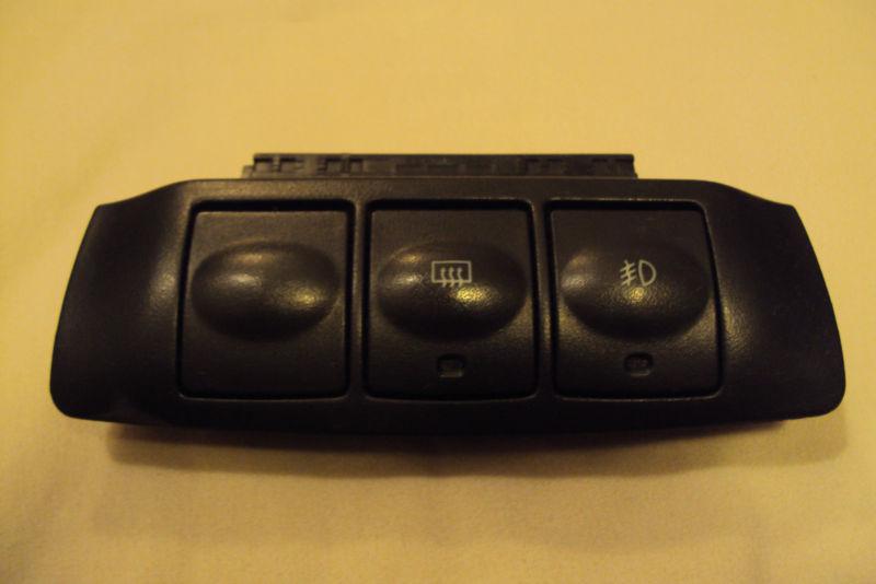 Saturn sl sc sw defrost & fog light switch for center of dash (small spot)