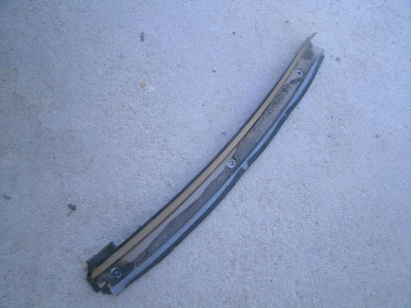 1982-1992 camaro r/h passenger side upper inner side door window drip rail trim