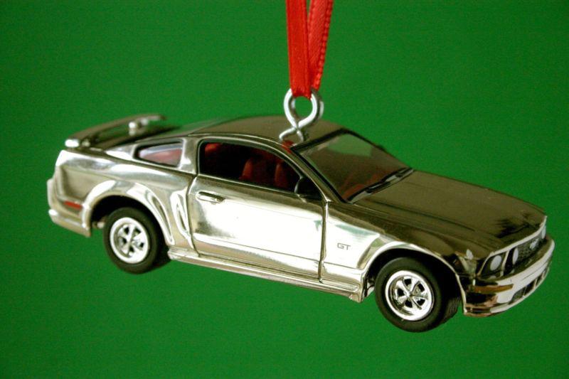 2004 2005 mustang silver chrome / red interior ford * christmas tree ornament