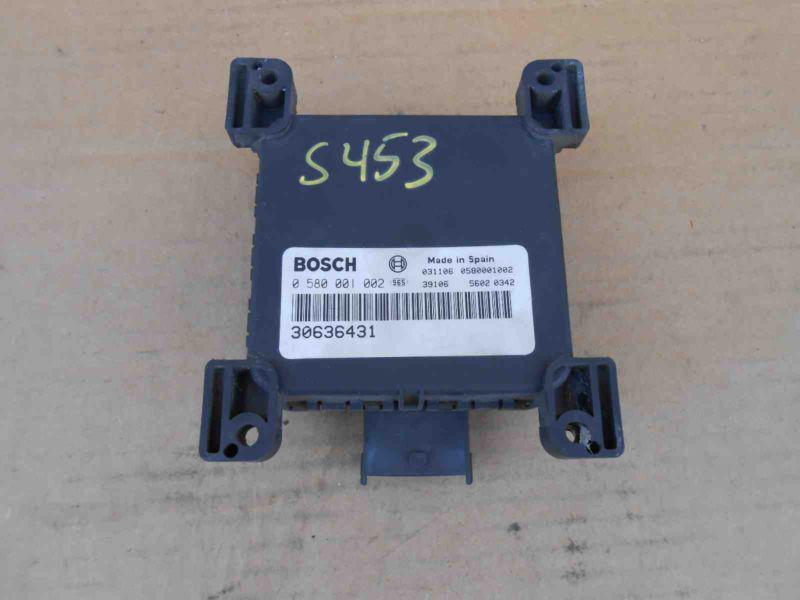 04 volvo v70 fuel control module p/n 30636431 323641