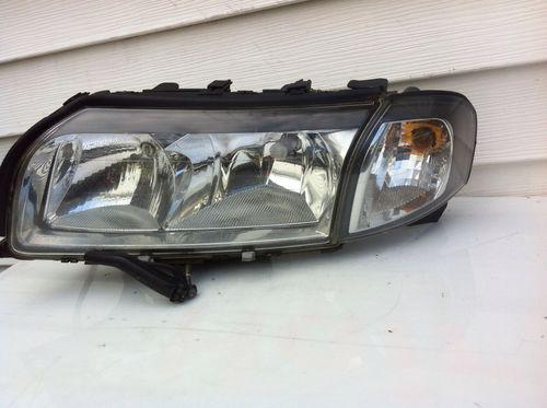 Volvo s80 headlight assembly w turn signal driver 99 00 01 02 03 factory oem