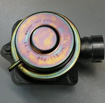 Porsche 993/996t air regulator valve 996.113.257.70