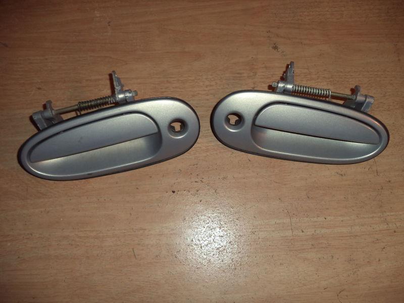 99 00 01 02 03 04 oldsmobile alero front door handles rh lh driver passenger