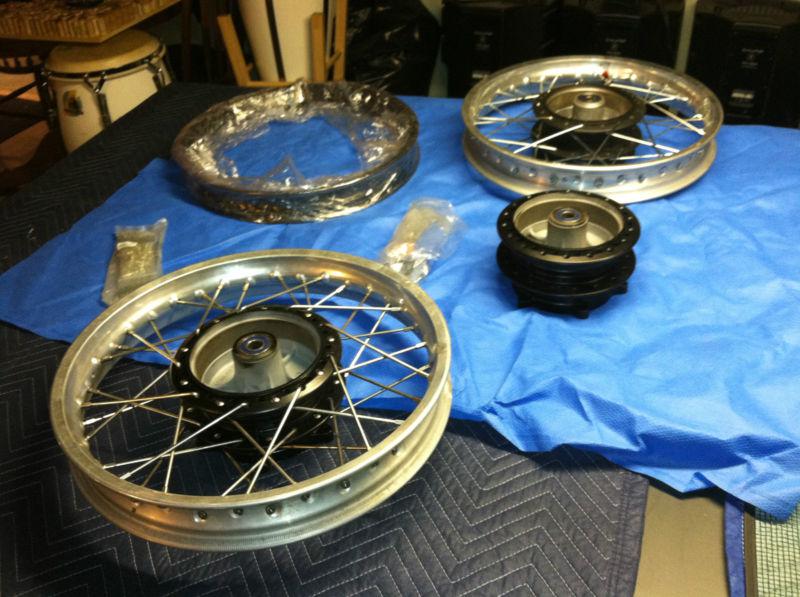 Suzuki rm250/370/400 wheels and parts.