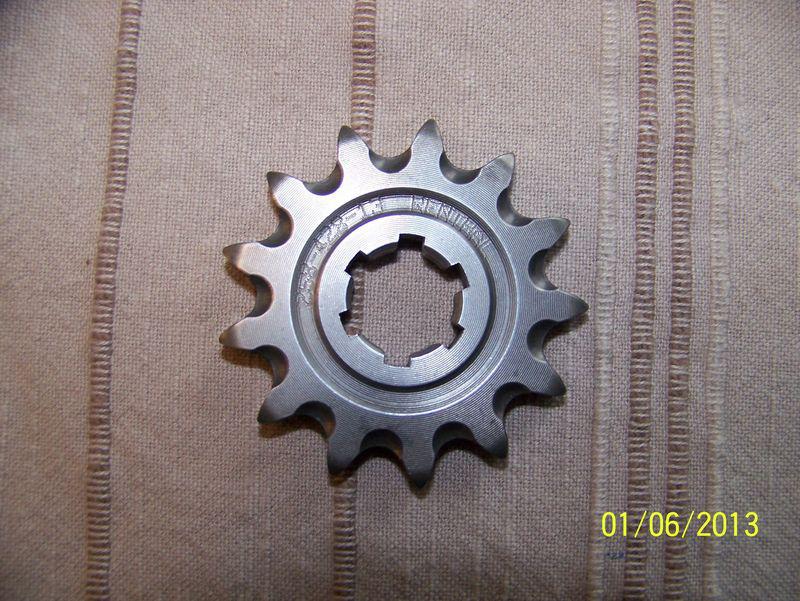 Yz80  rm80 ?   renthal front sprocket 13 tooth    86-01