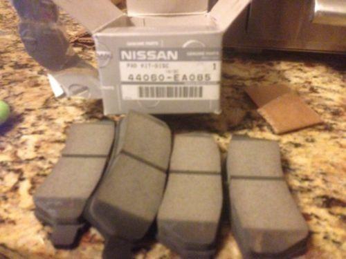 Nissan xterra rear brake pads 2007 off road 5at & s+basecamp 5at &se2005