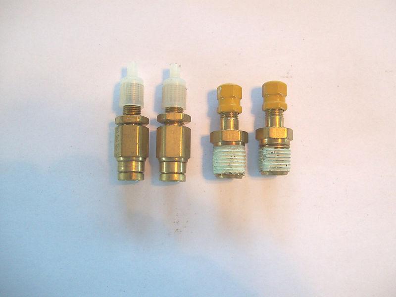 4-schrader valves / 2-tank valves & 2- inflation valves