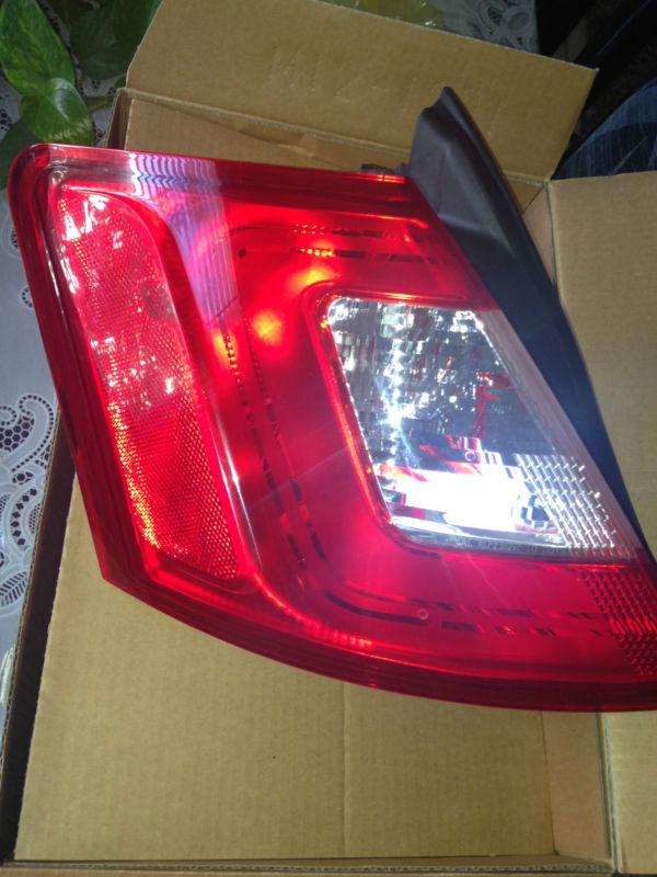 Brand new! driver side tail lamp 2010-2012 ford taurus