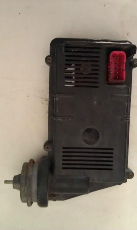 Volvo 200 series ignition control module 3517641