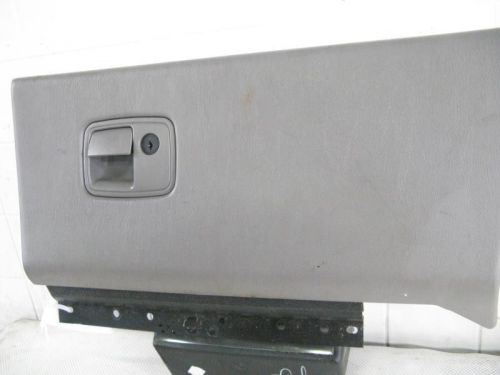 00 01 02 03 04 05 impala glove box compartment