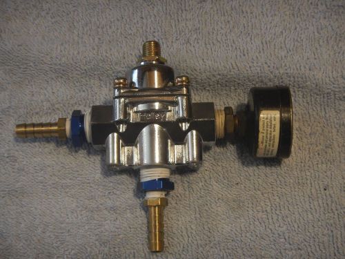 Holley fuel pressure regulator with gauge