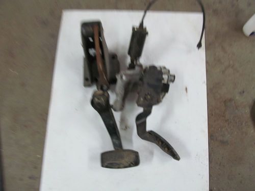 2008-2010 ford f250 f350 lariat power pedals brake and gas ( oem)