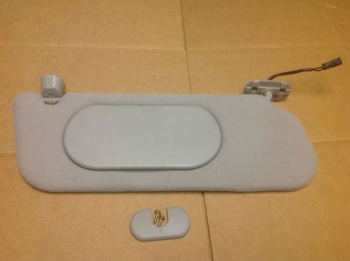 02 03 04 05 mountaineer right passenger side interior sun visor sunvisor gray