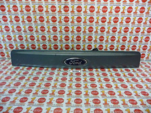 99 00 01 02 03 ford windstar tail gate handle licence plate light trim molding