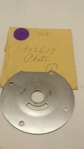 New omc evinrude johnson  water pump  plate 302617, 0302617 nos