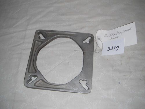 Seat mounting bracket/spacer (3397)