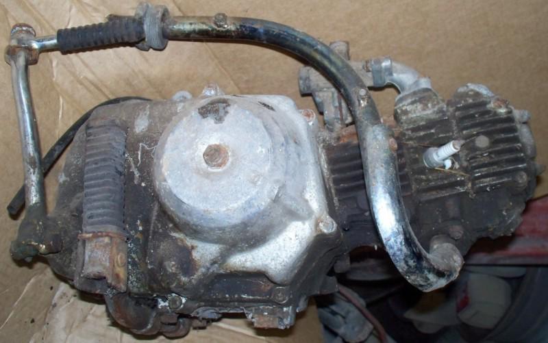 Honda z50 mini-bike motorcycle engine, needs rebuilt, for parts or repair