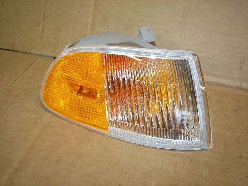 92-95 honda civic 2 door passenger side right front marker corner light lamp new