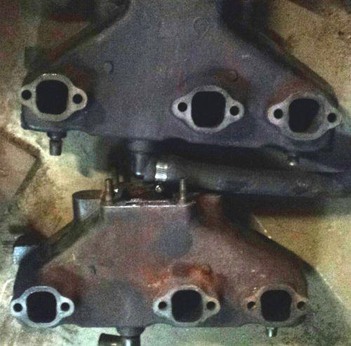 Mercruiser exhaust manifolds 4.3 v6 alpha one gen 1 &amp; 2  nice !!