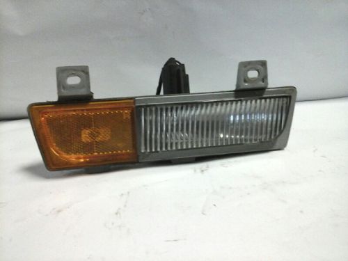 89 90 riviera r. corner/park light cornering bumper mounted 1521274