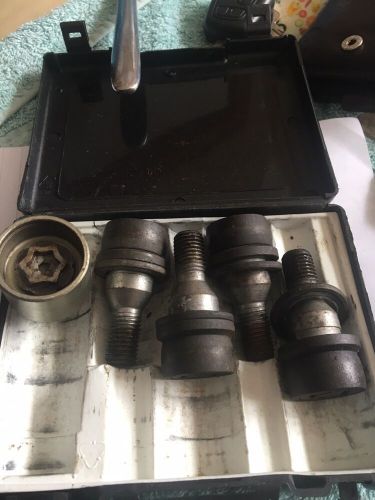 Toyota aygo locking wheel nut kit