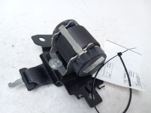 2011 chevrolet traverse  rear center seat belt retractor