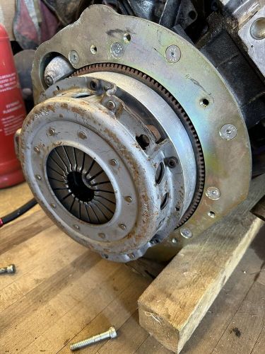 Mitsubishi l200 om605 dieselpump uk conversion kit flywheel, adapter and clutch