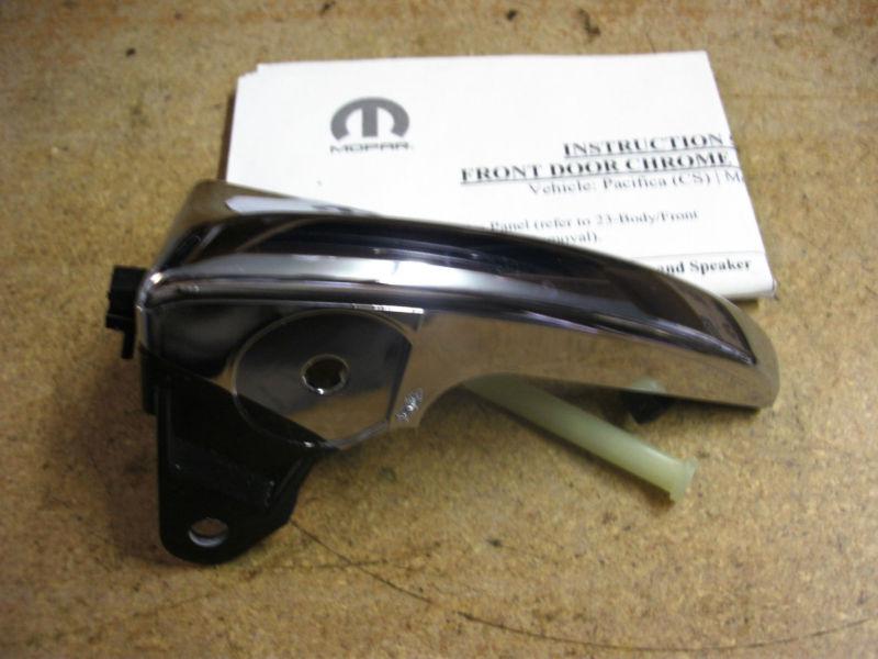 New mopar interior door handle oem 5170262aa