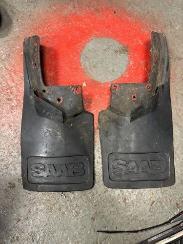 Saab 900 mudflaps pair